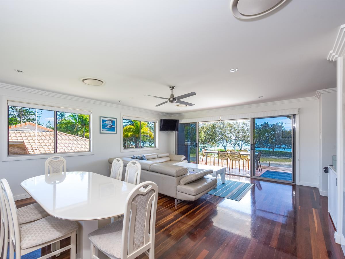 NRMA Woodgate Beach Holiday Park Exterior foto